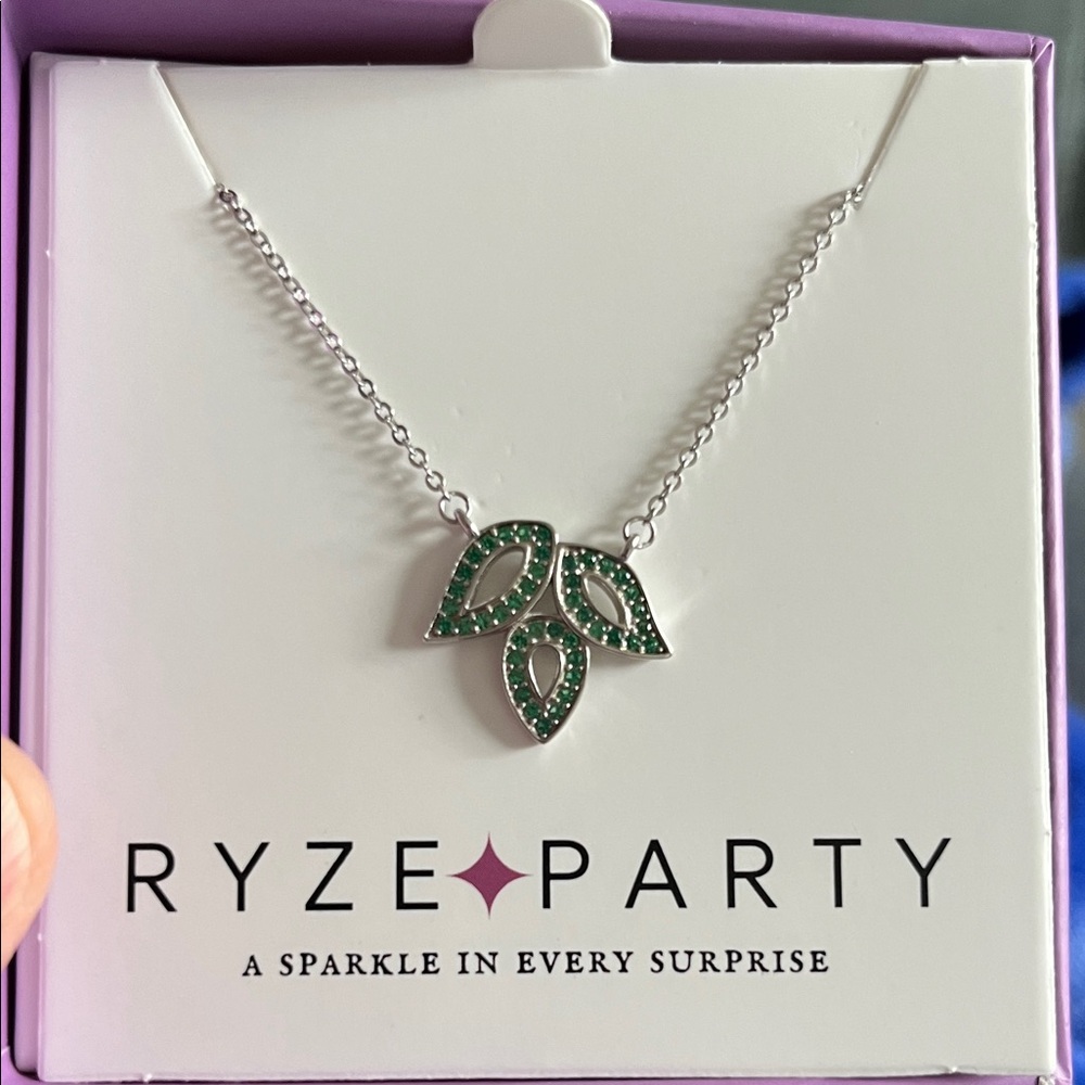 Cloverlux Crystal RYZE Leaf Necklace